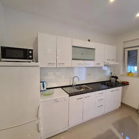 Apartment Zrno Vodice