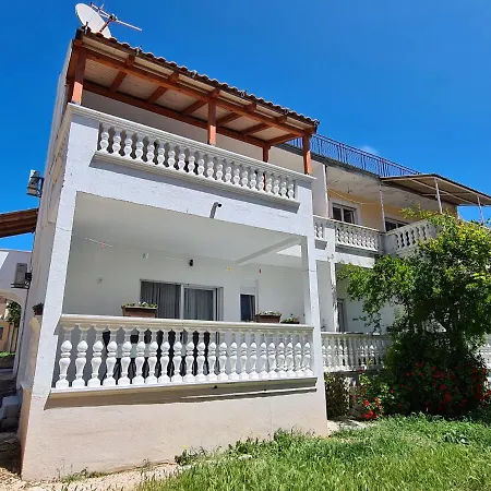 Zrno Apartment *