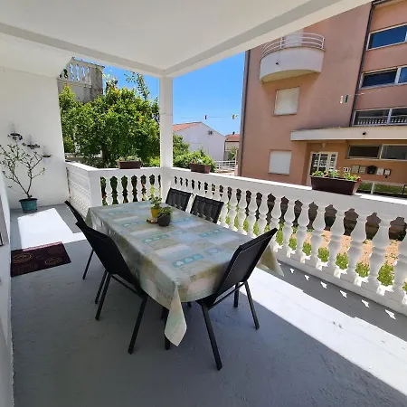 Apartment Zrno *